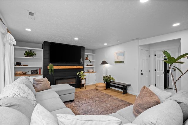 13407 N Addison St, Spokane, WA 99208