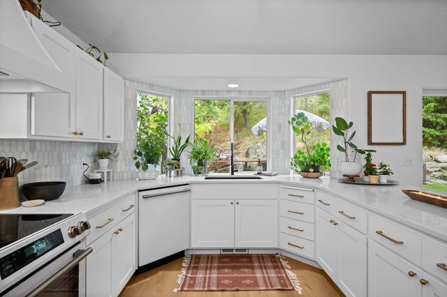 13407 N Addison St, Spokane, WA 99208