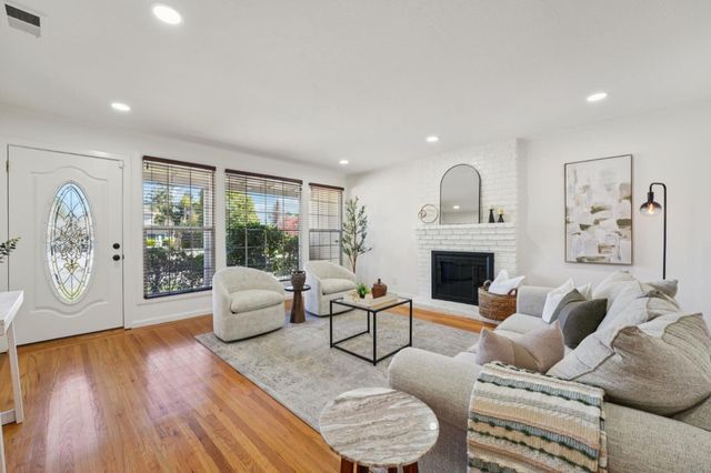 3336 Spring Street, Redwood City, CA 94063