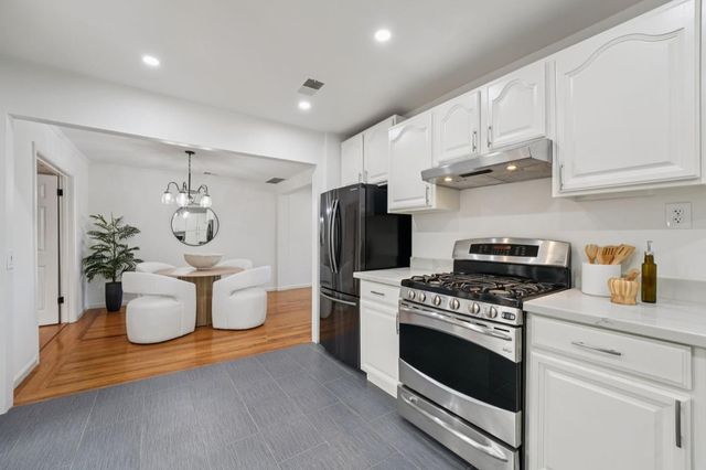 3336 Spring Street, Redwood City, CA 94063