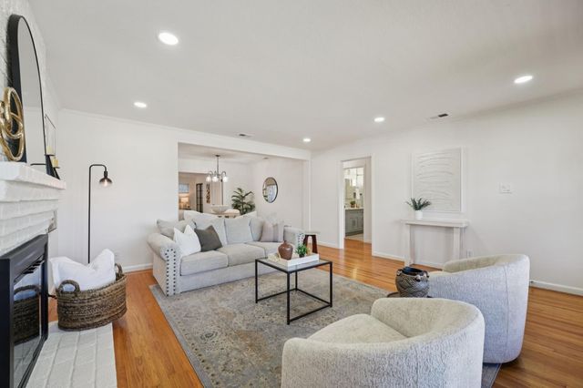 3336 Spring Street, Redwood City, CA 94063