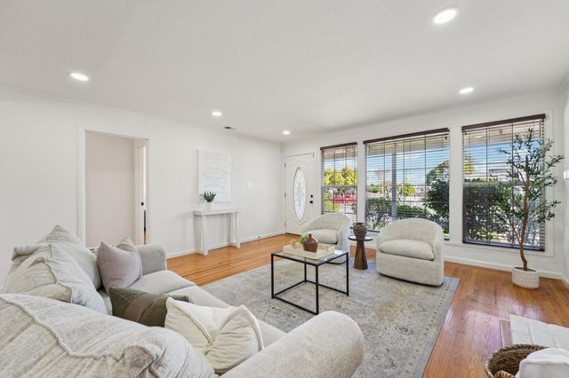 3336 Spring Street, Redwood City, CA 94063