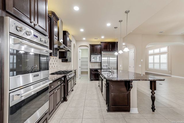 3806 Happys Corner, San Antonio, TX 78258