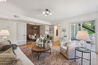 635 Canyon Oaks Dr B, Oakland, CA 94605