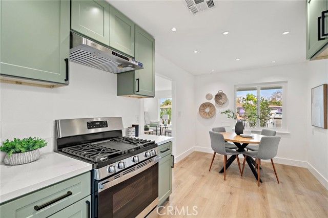 1410 W Camden Place, Santa Ana, CA 92704