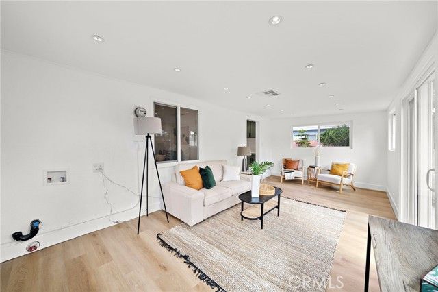 1410 W Camden Place, Santa Ana, CA 92704