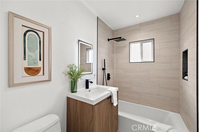 1410 W Camden Place, Santa Ana, CA 92704