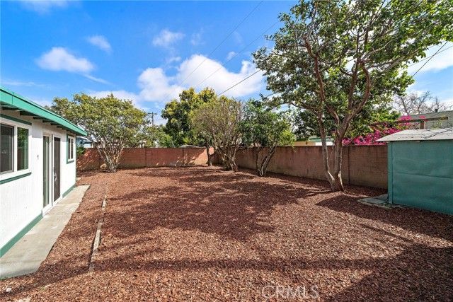 1410 W Camden Place, Santa Ana, CA 92704