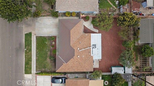 1410 W Camden Place, Santa Ana, CA 92704