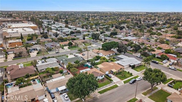 1410 W Camden Place, Santa Ana, CA 92704