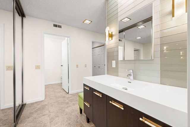 128 Desert West Drive, Rancho Mirage, CA 92270