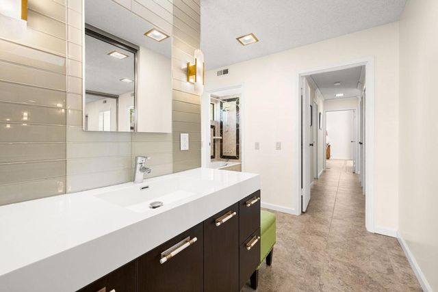 128 Desert West Drive, Rancho Mirage, CA 92270