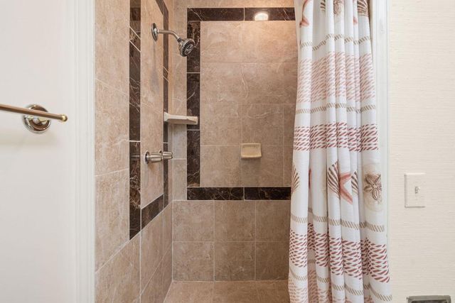 128 Desert West Drive, Rancho Mirage, CA 92270