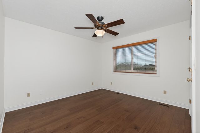 8604 Roth Farm Lane, Alexandria, KY 41001