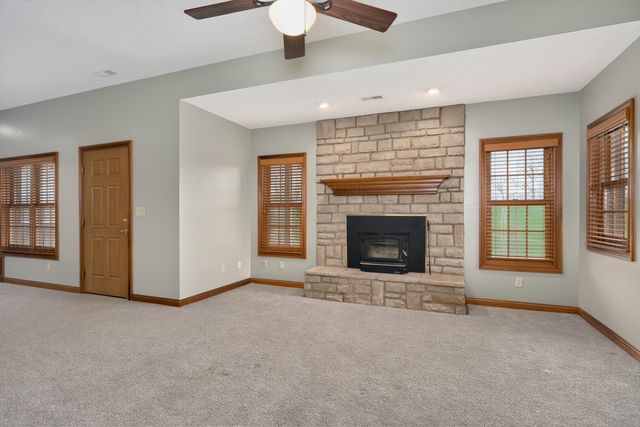 8604 Roth Farm Lane, Alexandria, KY 41001