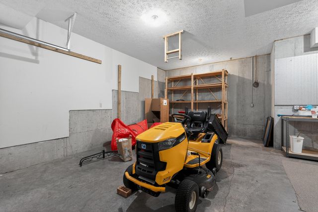 8604 Roth Farm Lane, Alexandria, KY 41001