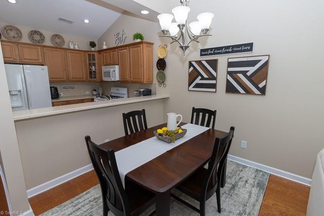 1430 Crestlawn Trail, Pfafftown, NC 27040
