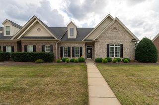 1430 Crestlawn Trail, Pfafftown, NC 27040