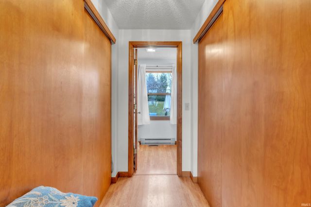 1406 Fairview Run, Kendallville, IN 46755