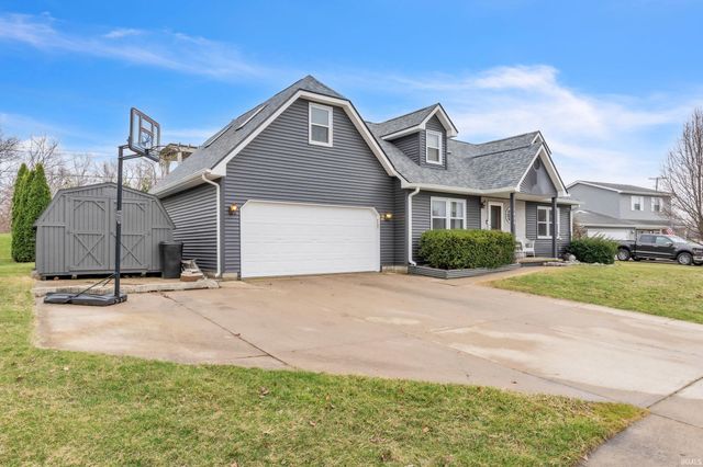 1406 Fairview Run, Kendallville, IN 46755