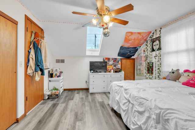 1406 Fairview Run, Kendallville, IN 46755