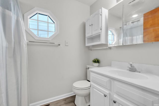 1406 Fairview Run, Kendallville, IN 46755