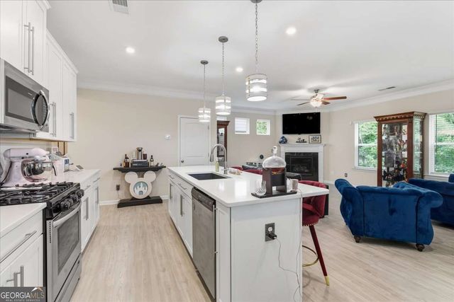 140 Bryon Lane, Acworth, GA 30102