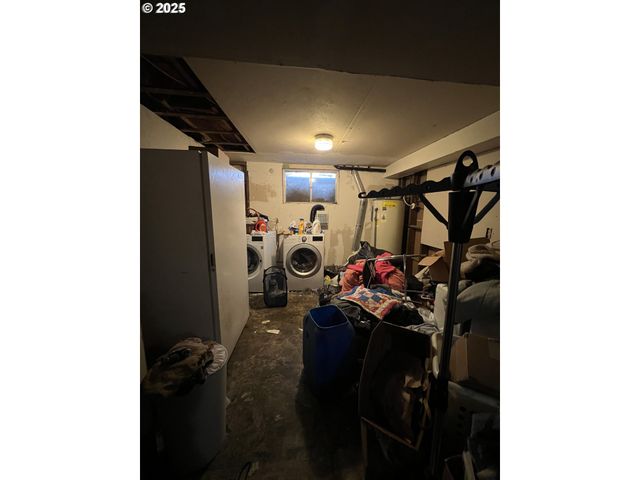 933 Se 174TH Ave, Portland, OR 97233