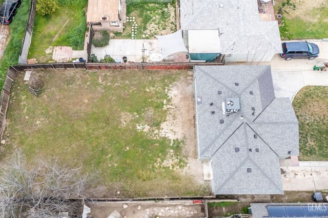 309 S Myrtle Street, Bakersfield, CA 93304