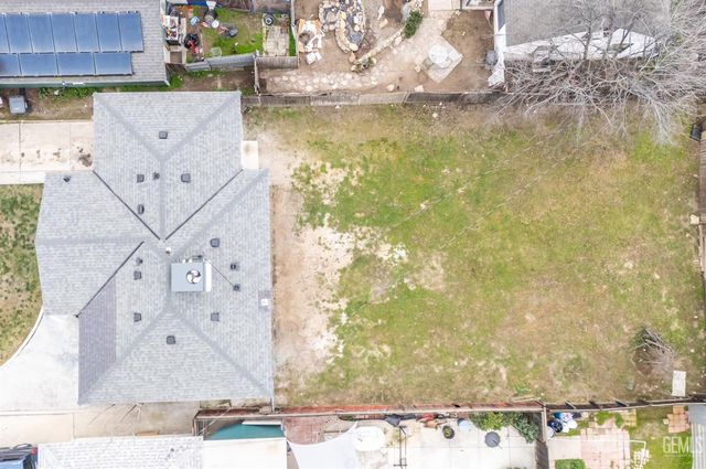 309 S Myrtle Street, Bakersfield, CA 93304