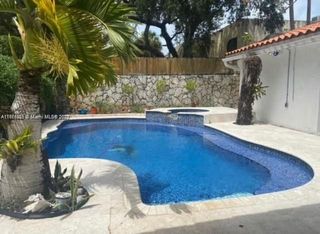 2195 Secoffee St, Miami, FL 33133