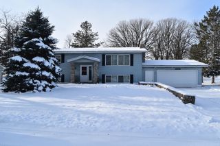 106 Pleasant Lane, New York Mills, MN 56567