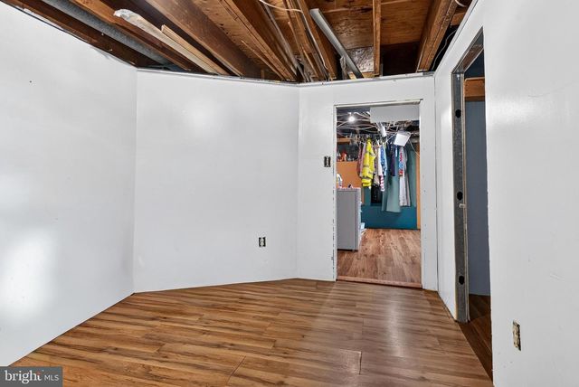 2922 WELLS AVE, Baltimore, MD 21219