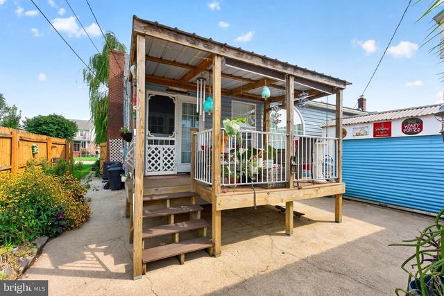 2922 WELLS AVE, Baltimore, MD 21219