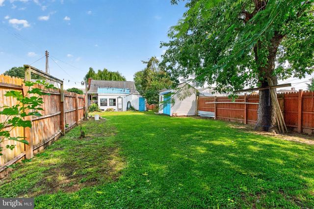 2922 WELLS AVE, Baltimore, MD 21219