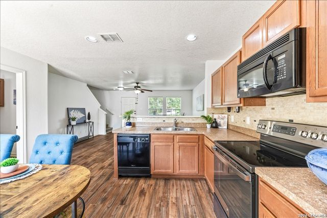 7927 Horse Holw, San Antonio, TX 78244