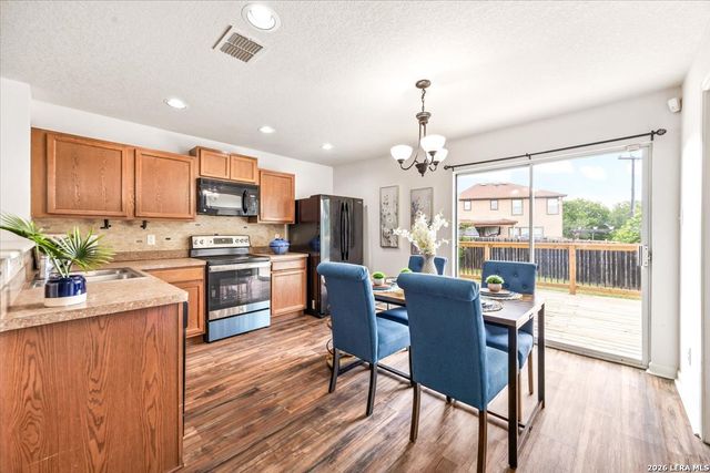 7927 Horse Holw, San Antonio, TX 78244