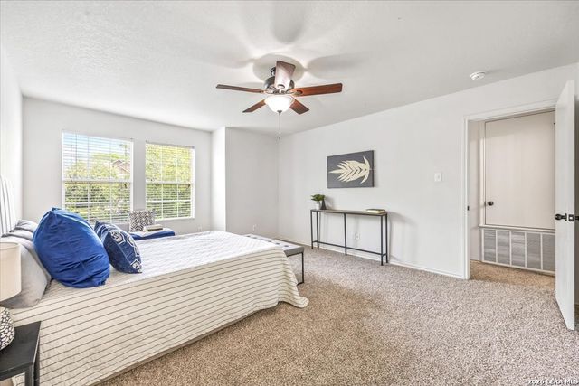 7927 Horse Holw, San Antonio, TX 78244