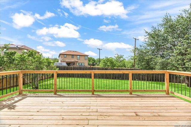 7927 Horse Holw, San Antonio, TX 78244