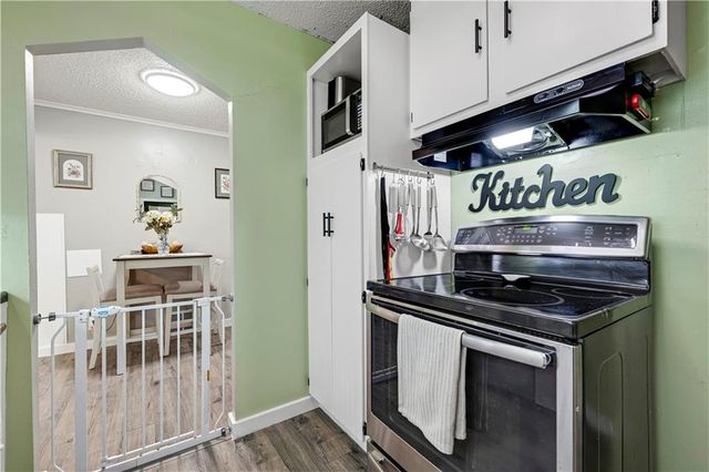 5712 W 55th Street, Mission, KS 66202