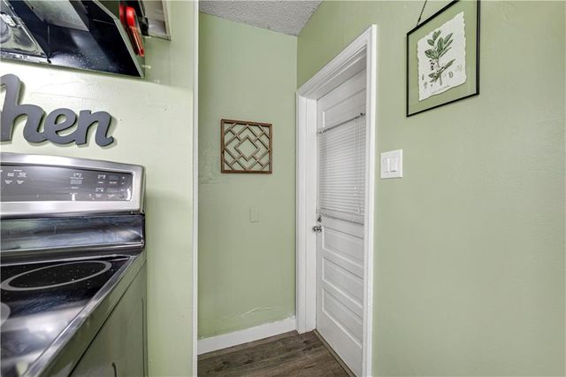 5712 W 55th Street, Mission, KS 66202