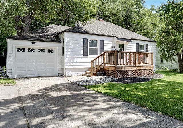 5712 W 55th Street, Mission, KS 66202