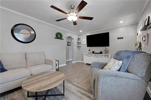 5712 W 55th Street, Mission, KS 66202