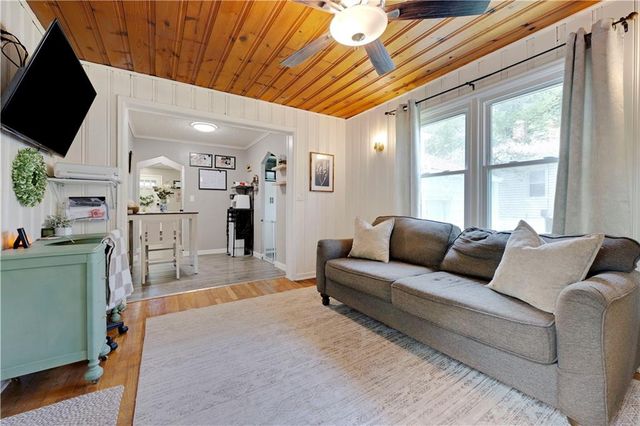5712 W 55th Street, Mission, KS 66202