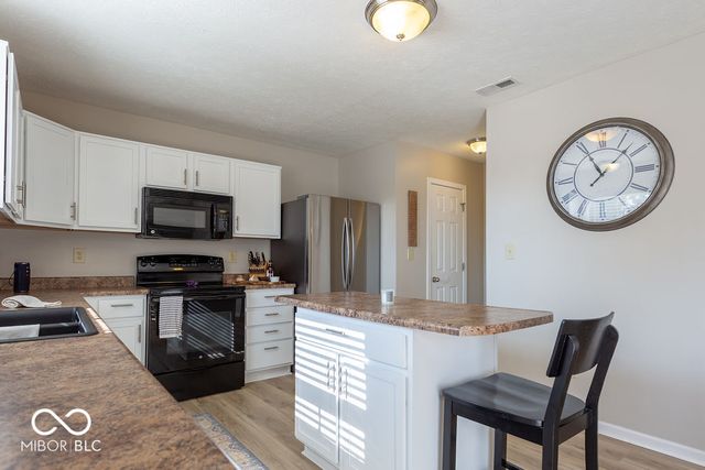 2489 Wildflower Lane, Greenwood, IN 46143