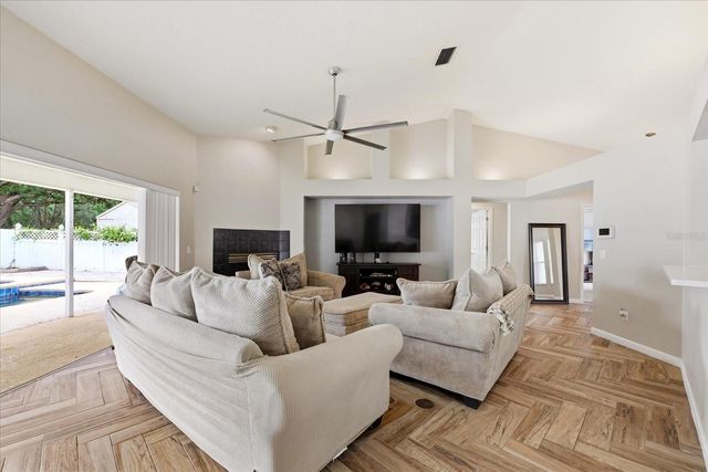 224 BRYAN OAK AVENUE, Brandon, FL 33511