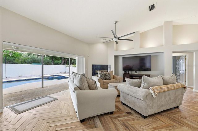 224 BRYAN OAK AVENUE, Brandon, FL 33511