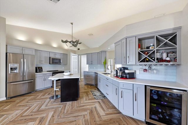 224 BRYAN OAK AVENUE, Brandon, FL 33511