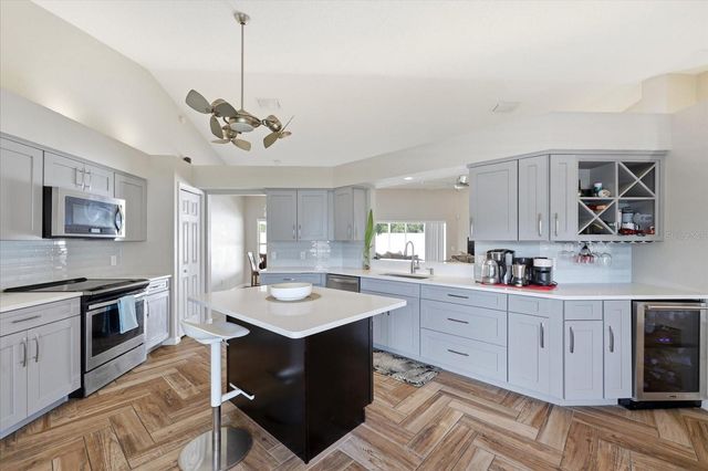 224 BRYAN OAK AVENUE, Brandon, FL 33511