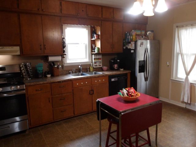 1815 39th STREET, Kenosha, WI 53140